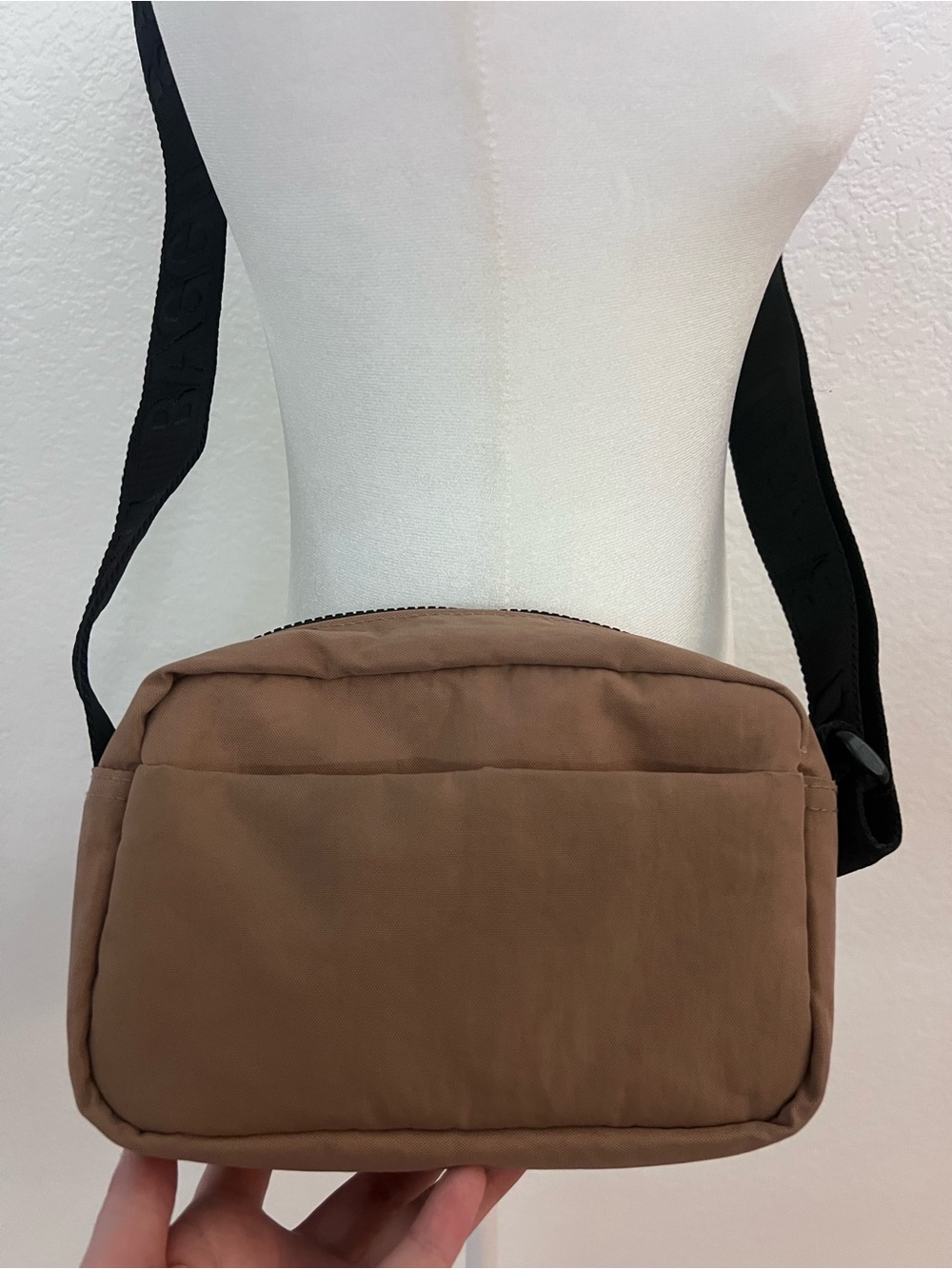Baggu Brown Crossbody Bag Nylon Mini Shoulder Bag Adjustable Strap Casual - Picture 4 of 7